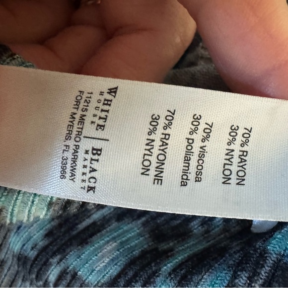 White House Black Market Black and Teal sweater Size L - Picture 10 of 10